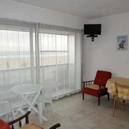 Appartement Rare : Face A La Plage Et A 2 Pas Des Commerces Les Sables-dʼOlonne